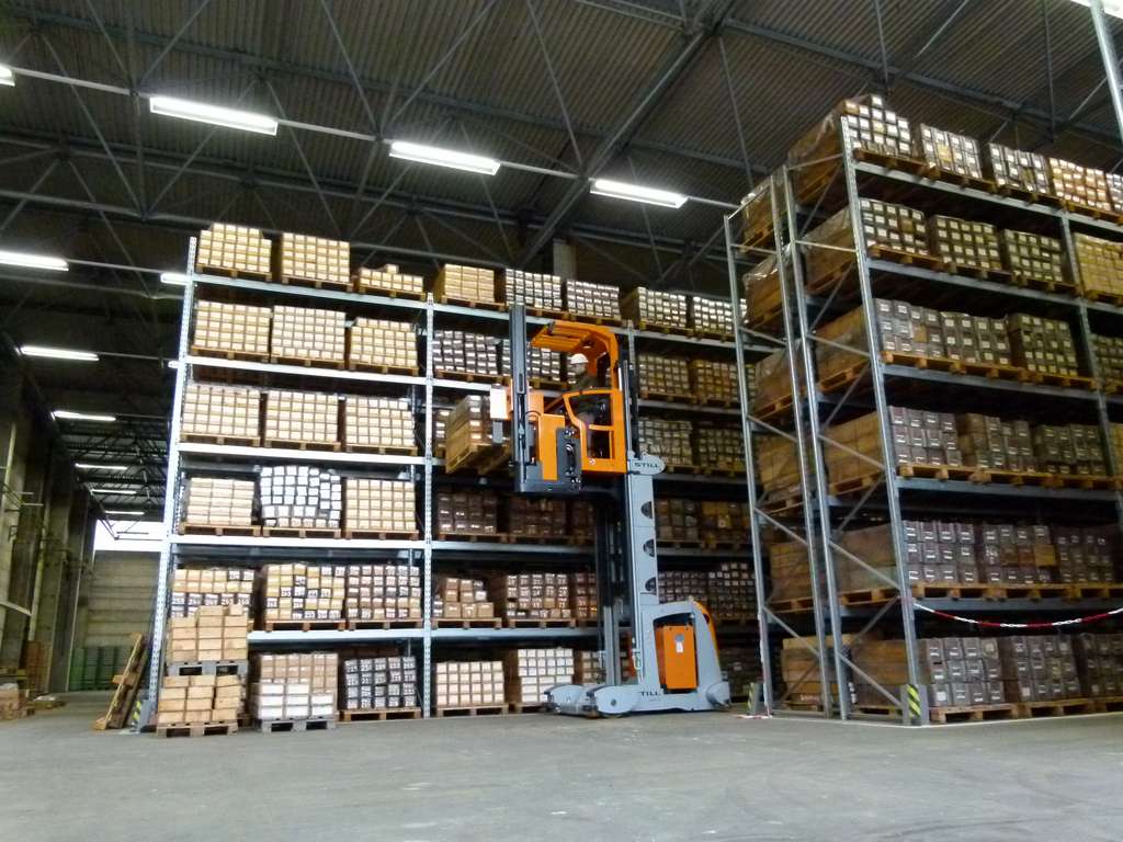 Staplerarbeiten im Bohrkernlager Niederpöllnitz