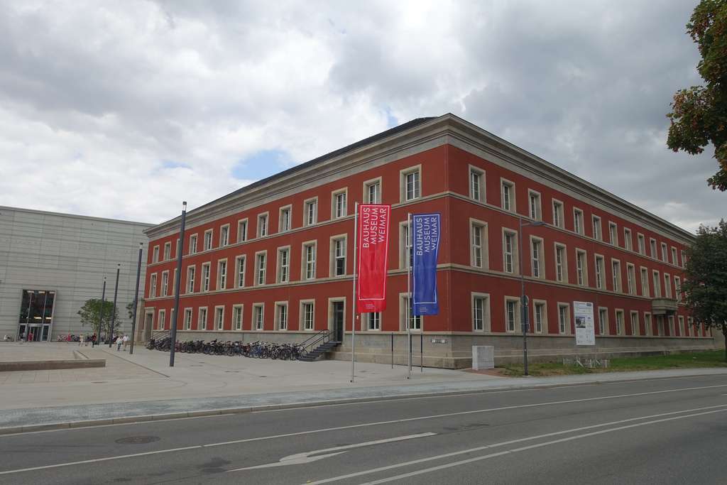 Dienstgebäude Weimar, Haus 1 im Haus 2 des TLvWA