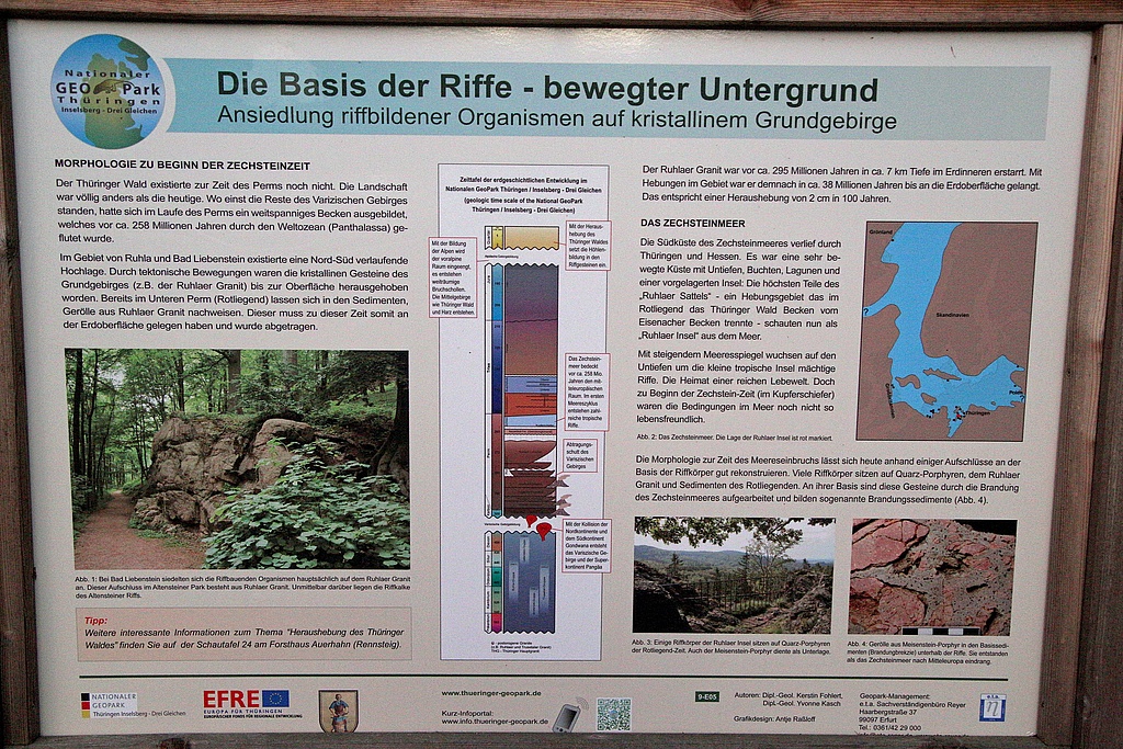 NSG 31, Infotafel am geologischen Aufschluss an der Südwestseite des Großen Ebertsberges im NSG „Ebertsberge“ bei Thal (Wartburgkreis). (Foto: Holm Wenzel, 11.04.2020)