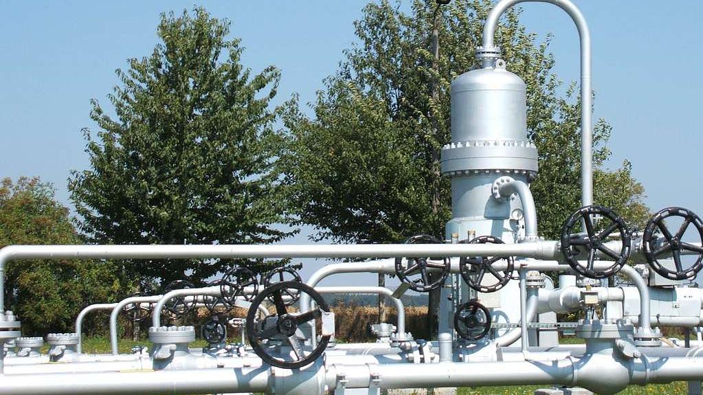 Rohre und Ventile am Gassammelpunkt Kirchheilingen