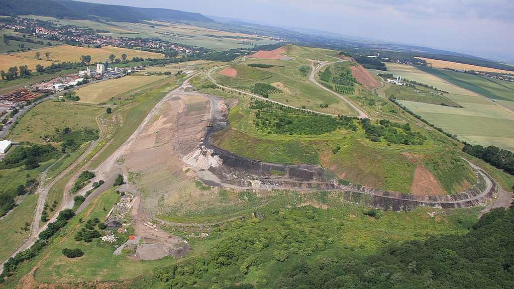 Rekultivierte Salzbergbauhalde in Sondershausen