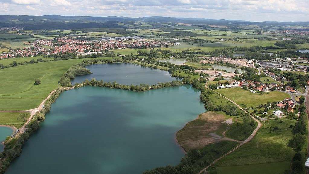 Luftbild der Seen der Kiessandgewinnung bei Immelborn