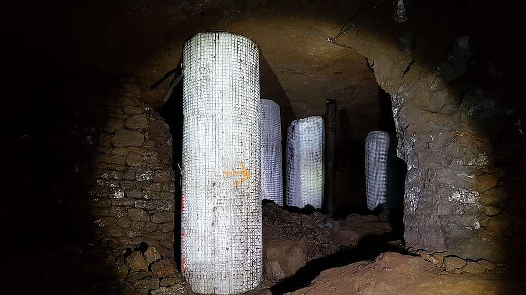 Gesicherte Abbauhohlräume des alten Eisenerzbergbaues unter der Ortslage Kamsdorf